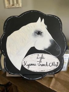 Horse with name circle on a door hanger